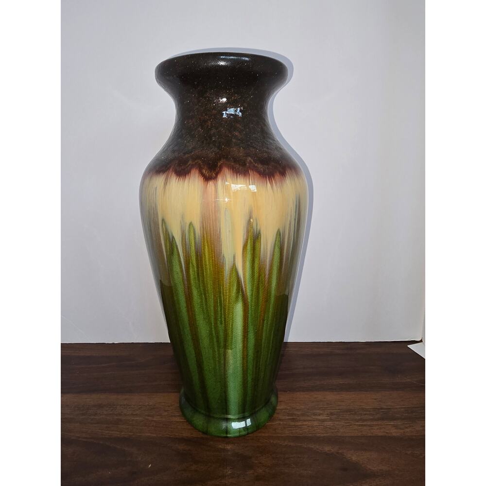 Hosley Potteries Vase with drip glaze